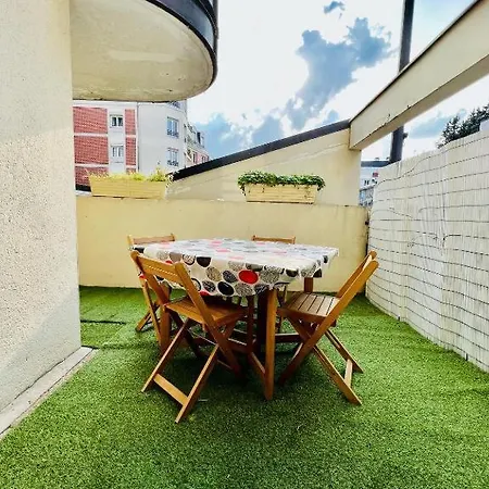 Charmant Appartement En Plein Centre Ville De Nogent Sur Marne Exterior photo